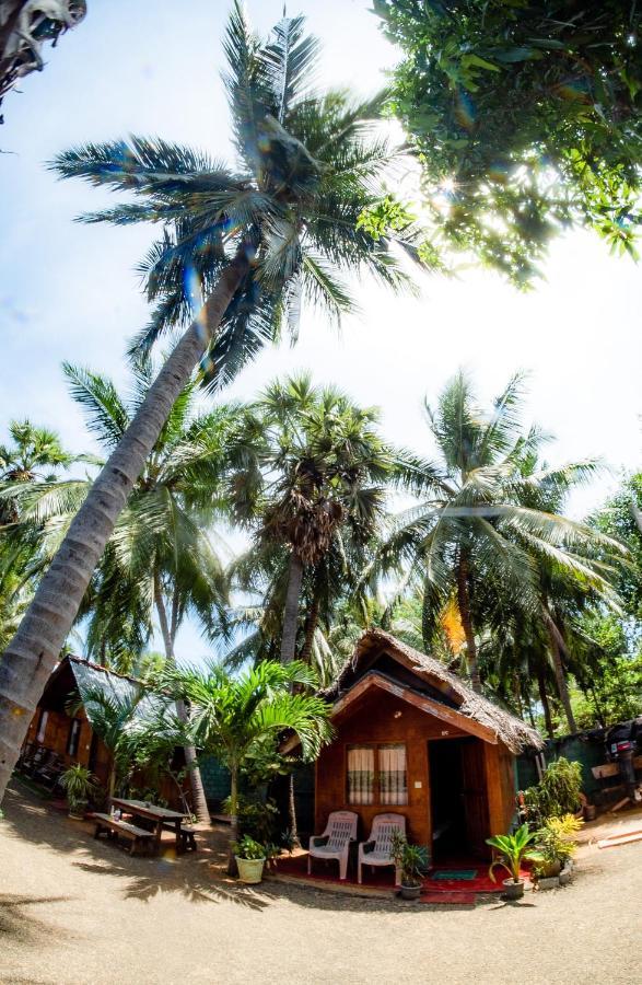 Blue Ocean Cabana Hotell Trincomalee Exteriör bild