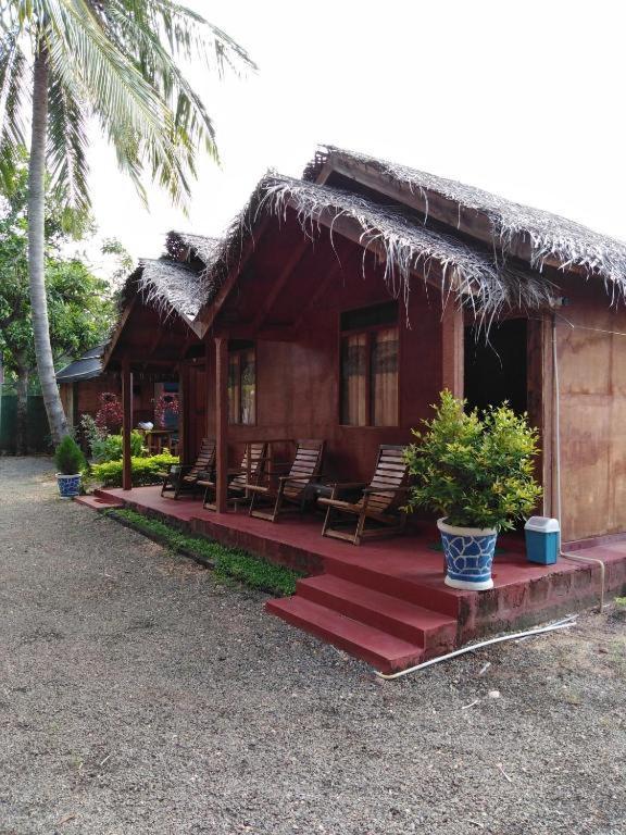 Blue Ocean Cabana Hotell Trincomalee Exteriör bild