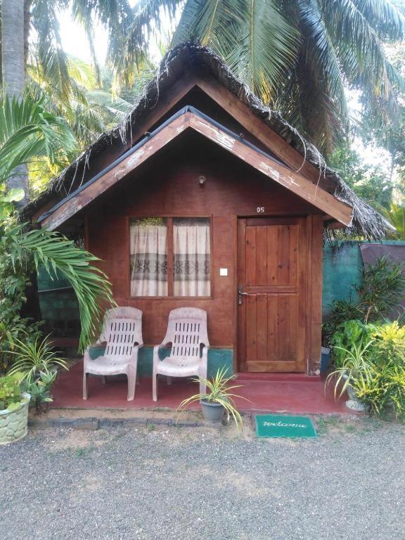 Blue Ocean Cabana Hotell Trincomalee Exteriör bild