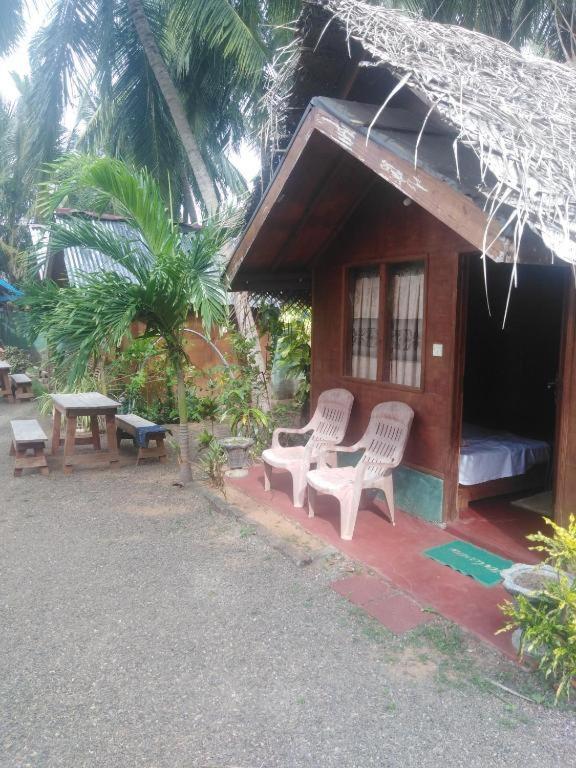 Blue Ocean Cabana Hotell Trincomalee Exteriör bild