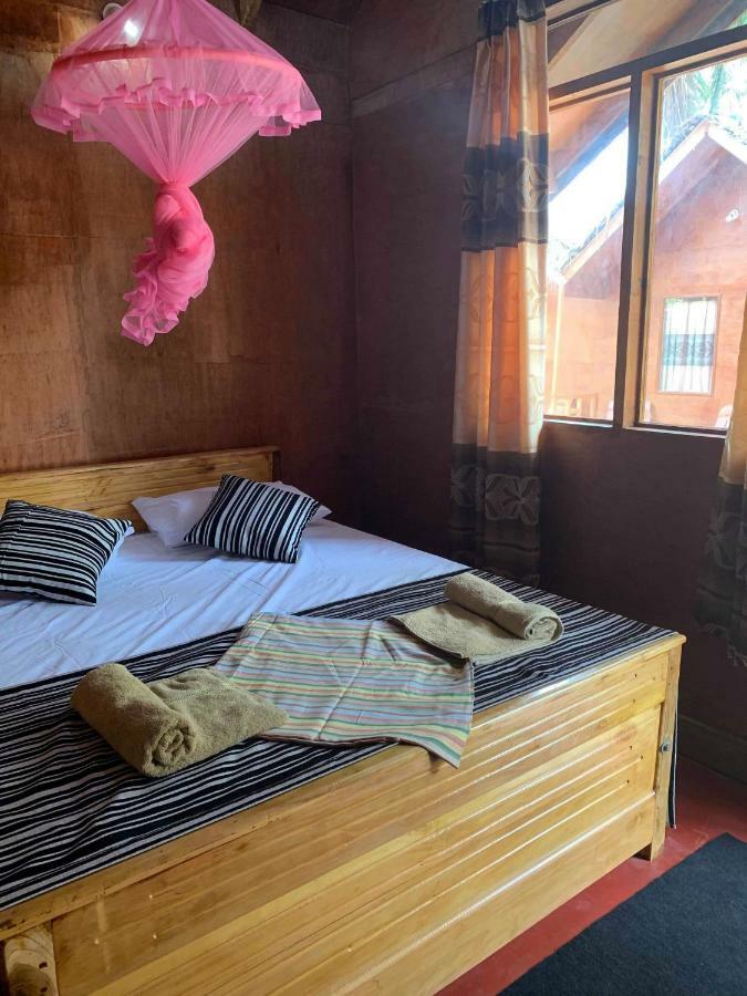 Blue Ocean Cabana Hotell Trincomalee Exteriör bild